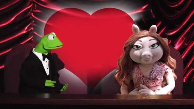 A Breakfast Cereal Mascot in Drag Has Stolen the Heart of Newly Single Kermit the Frog