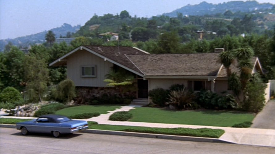 Hgtv Snatched The Brady Bunch House Off The Market To Restore It To Its 1970s Glory