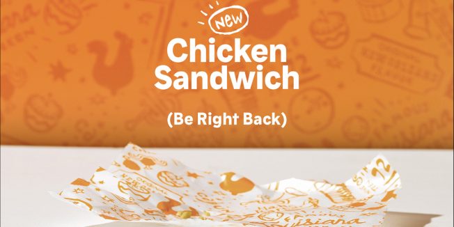 A note that says Chicken Sandwich (Be Right Back) from Popeyes.