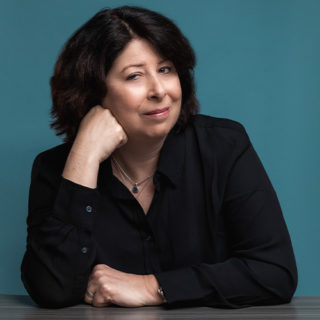 Headshot of Lisa Granatstein
