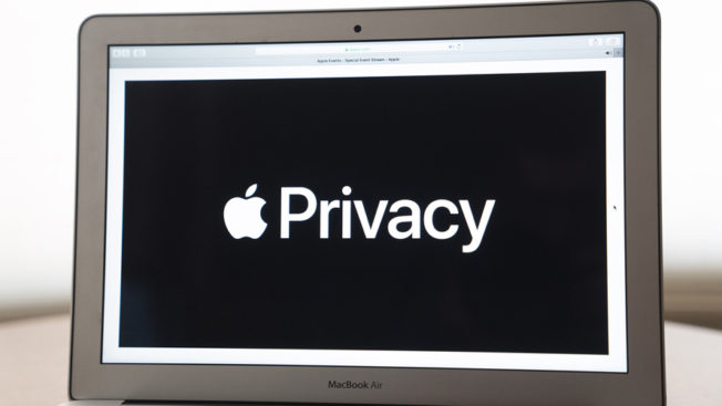 screen showing Apple logo and the word 