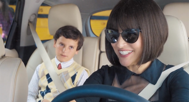 Ad Of The Day Julia Louis Dreyfus Is An Insanely Overbearing Mom In Her Best Old Navy Ads Yet