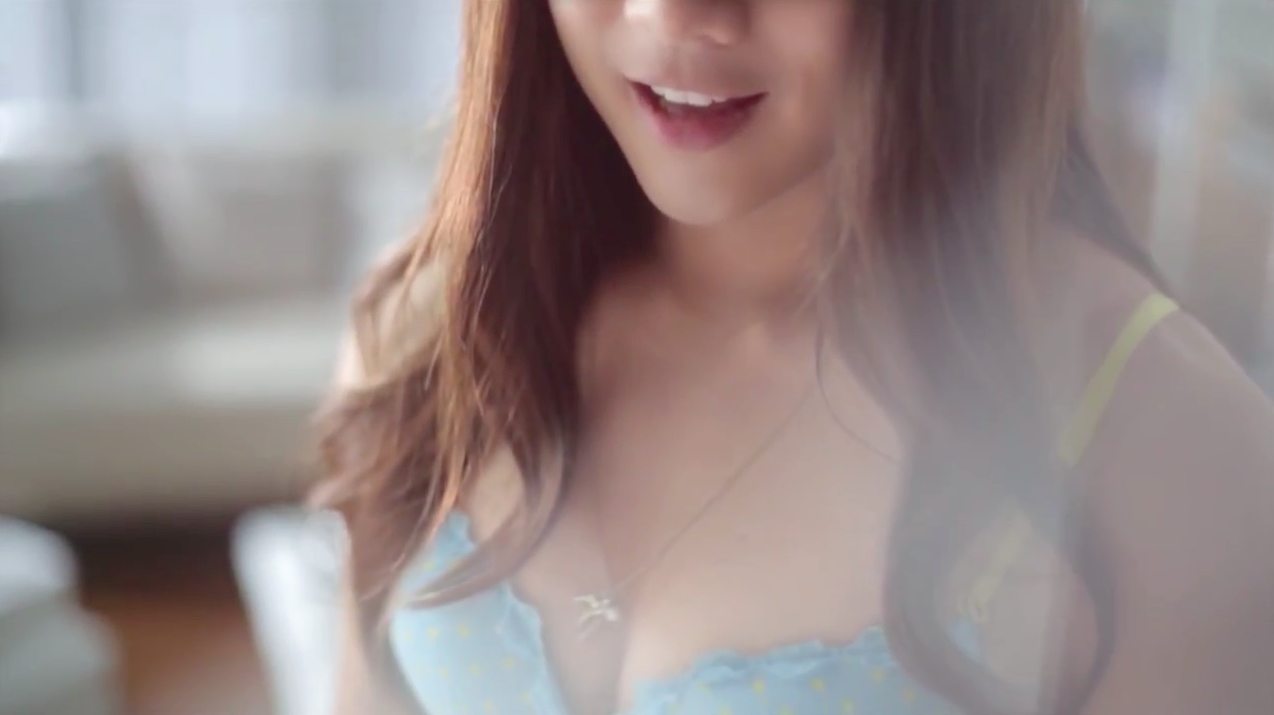 This Sexy Bra Ad Got 16 Million Views, but Not for the Reasons You'd Expect  (SFW)