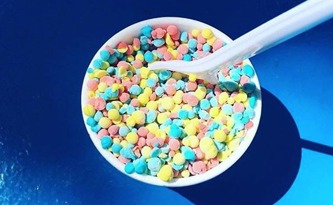 Dippin' Dots Ice Cream Responds to Years of Twitter Insults From Sean Spicer