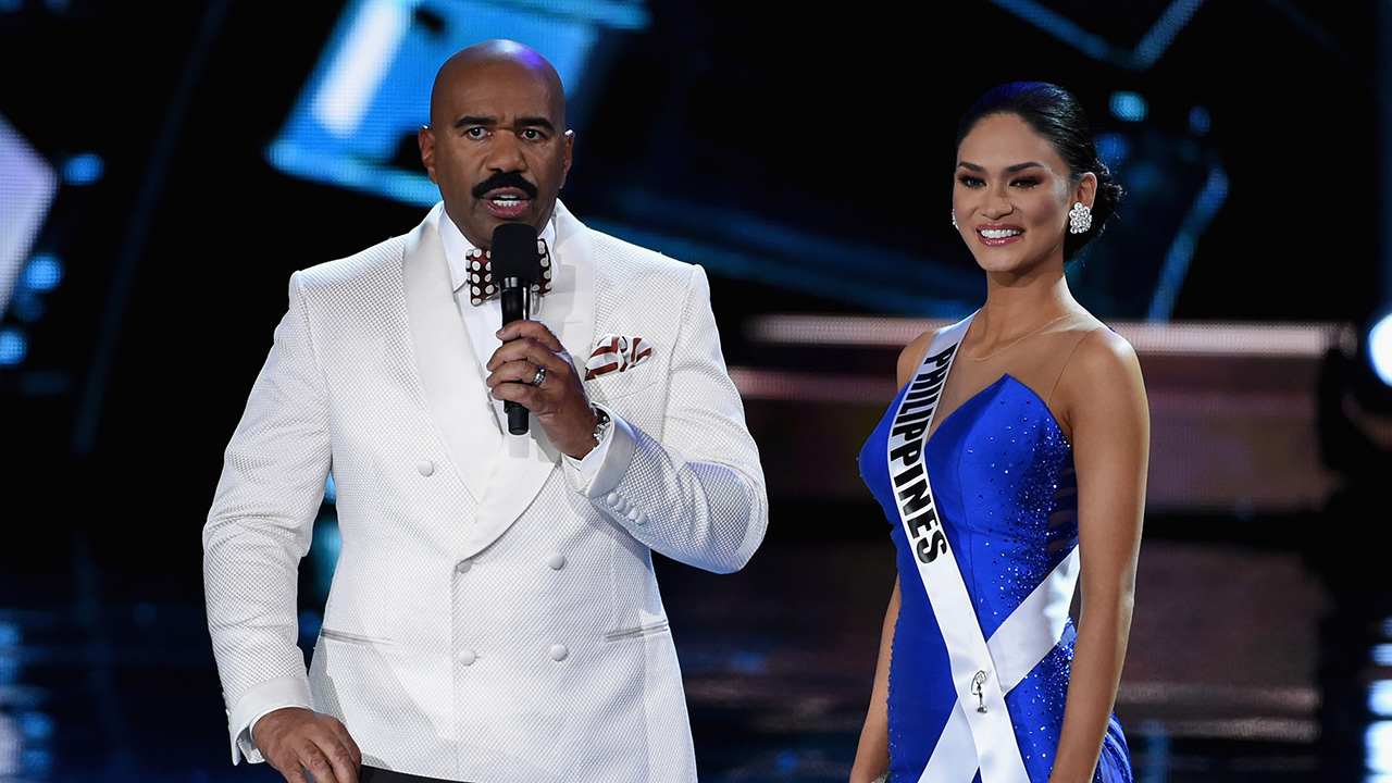 Was Steve Harveys Miss Universe Flub Staged If Not It Should Have Been